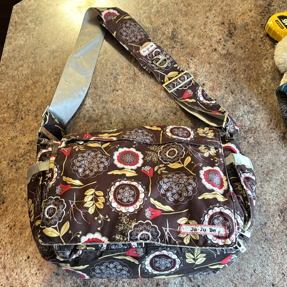 Ju Ju Be diaper bag - Picture 2 of 16